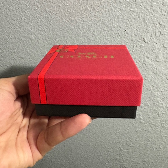 Coach Heart Signature Set - Picture 5 of 5